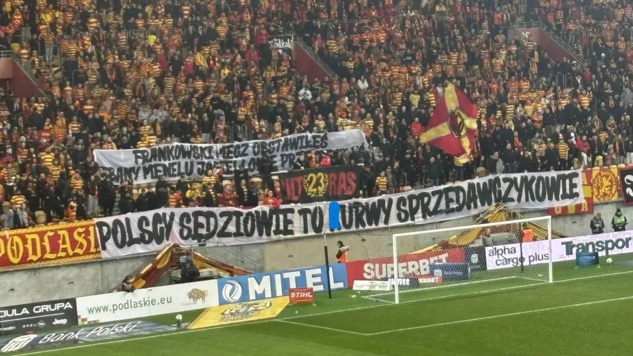 Skandal w piłkarskiej Ekstraklasie. Sędzia nie ma wątpliwości: "Trzeba z tym skończyć"