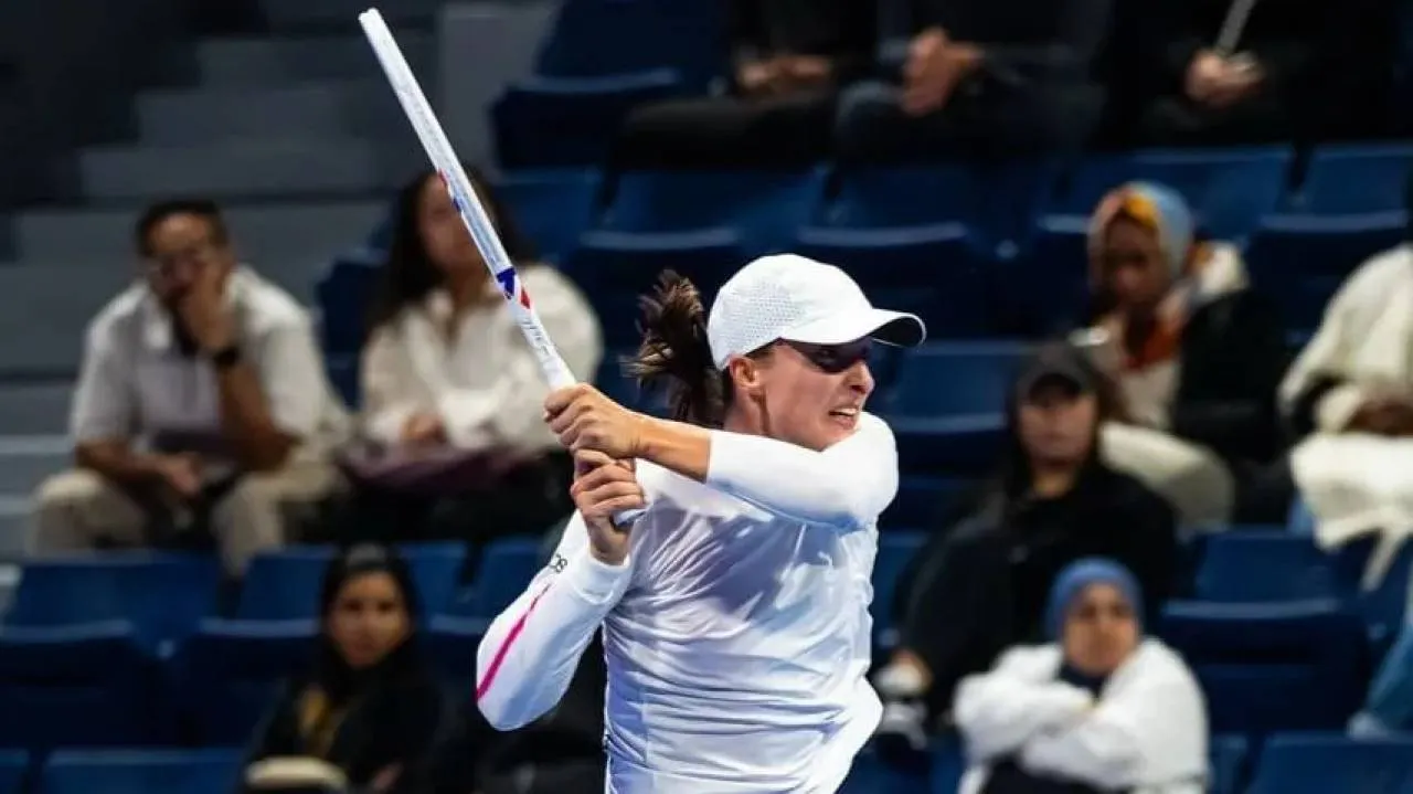 Iga Świątek zdemolowana w WTA Finals. Fatalny zwrot akcji. Żal było patrzeć