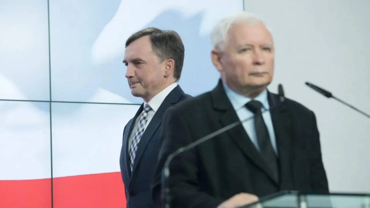 "Karmią swoje patologiczne instynkty". Kaczyński o Tusku i jego ludziach: Szczują na ciężko chorego człowieka