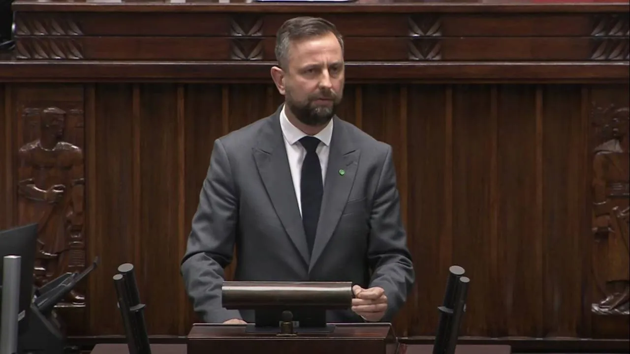 Błaszczak nie zostawił suchej nitki na nowym pomyśle Kosiniaka-Kamysza. "To zabieg wyłącznie PR-owy"