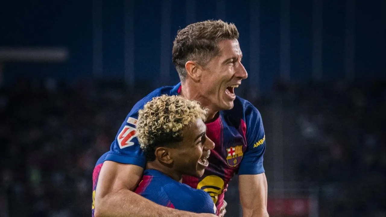 „Dziad z Polski” kontra złote dziecko Barcelony. Dziennikarz opisał relacje Lewandowskiego z Yamalem