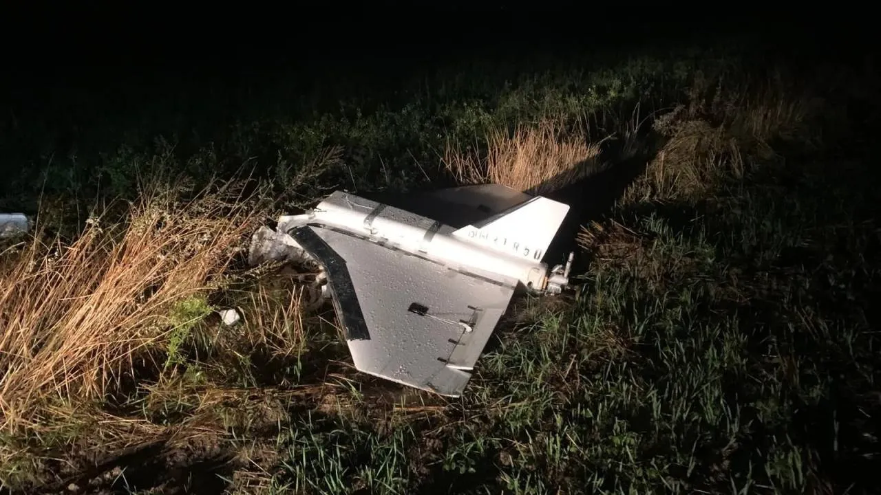 Policyjna i strażacka akcja niedaleko Kątów Wrocławskich. Obok autostrady A4 miał spaść dron