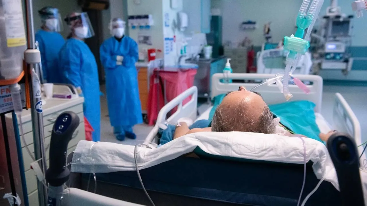 Kroplówka dla NFZ. Rząd "dosypuje" 3,5 miliarda. "Zabezpieczenie świadczeń do końca 2025"