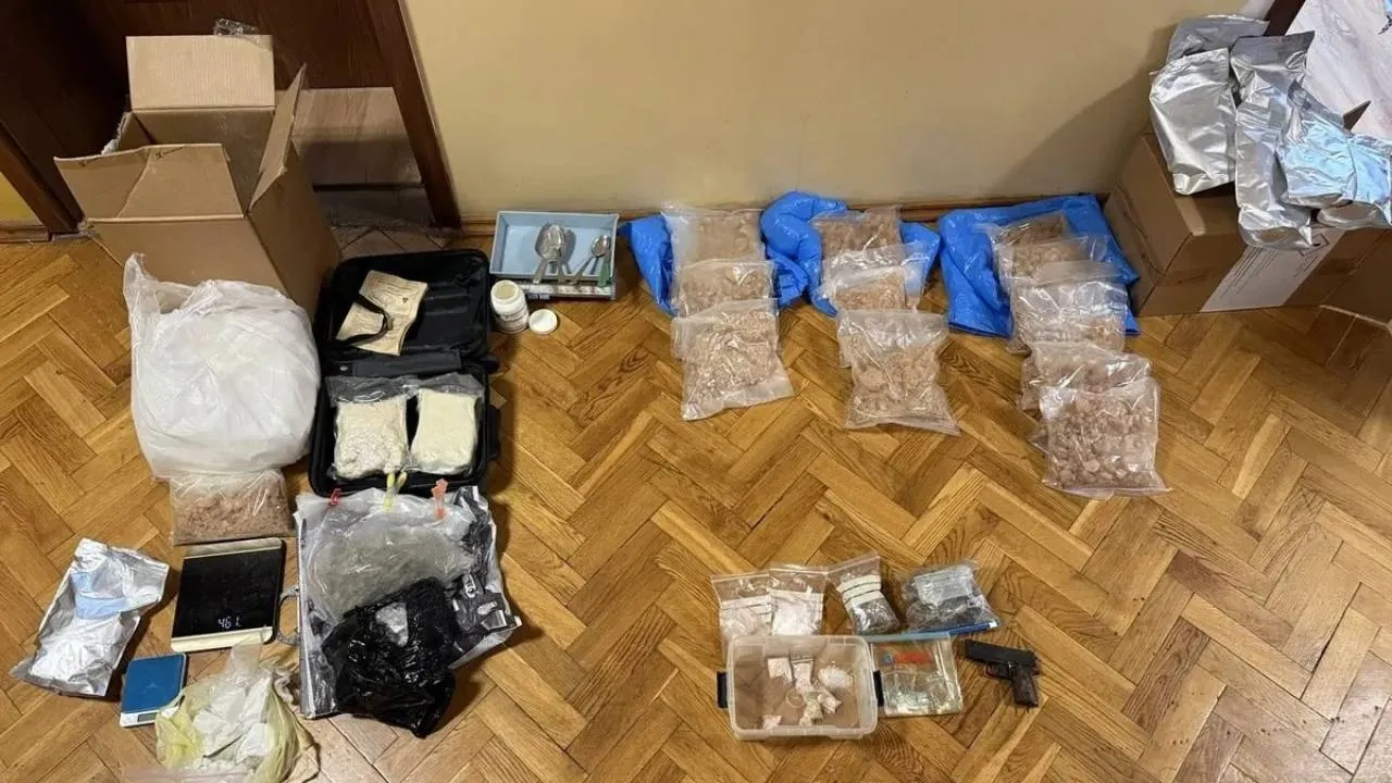 U seniora spod Mławy... narkotyki za milion złotych