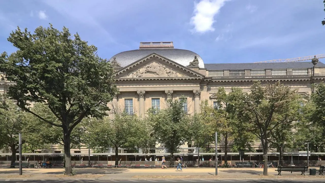 Rząd Tuska ma "wątpliwości", czy domagać się skradzionego przez Niemców bezcennego rękopisu