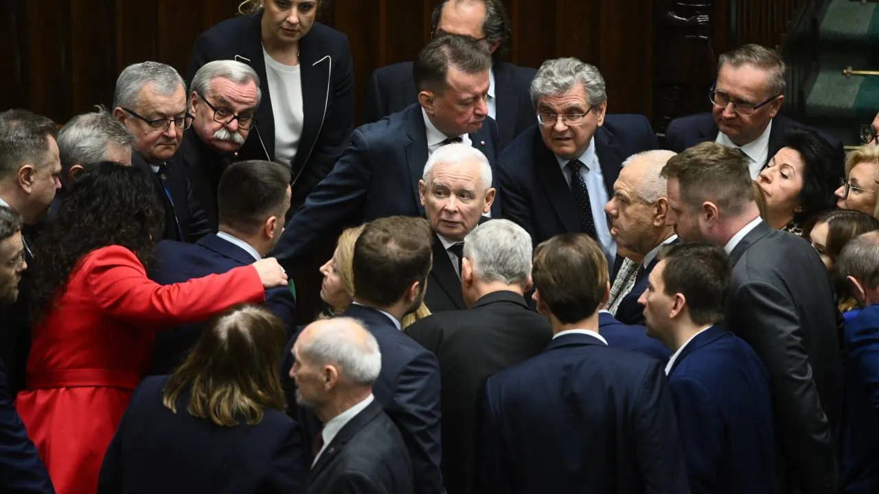Niebawem PiS wróci do władzy? Sądzi tak nawet część wyborców koalicji rządzącej