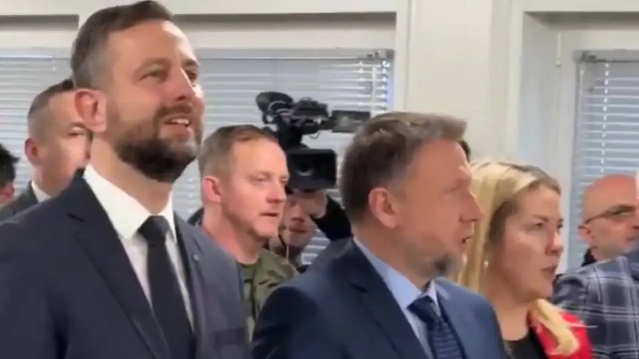 Ziobro do Kosiniaka-Kamysza: "Nie masz mdłości?" Pokazał dwa zdjęcia