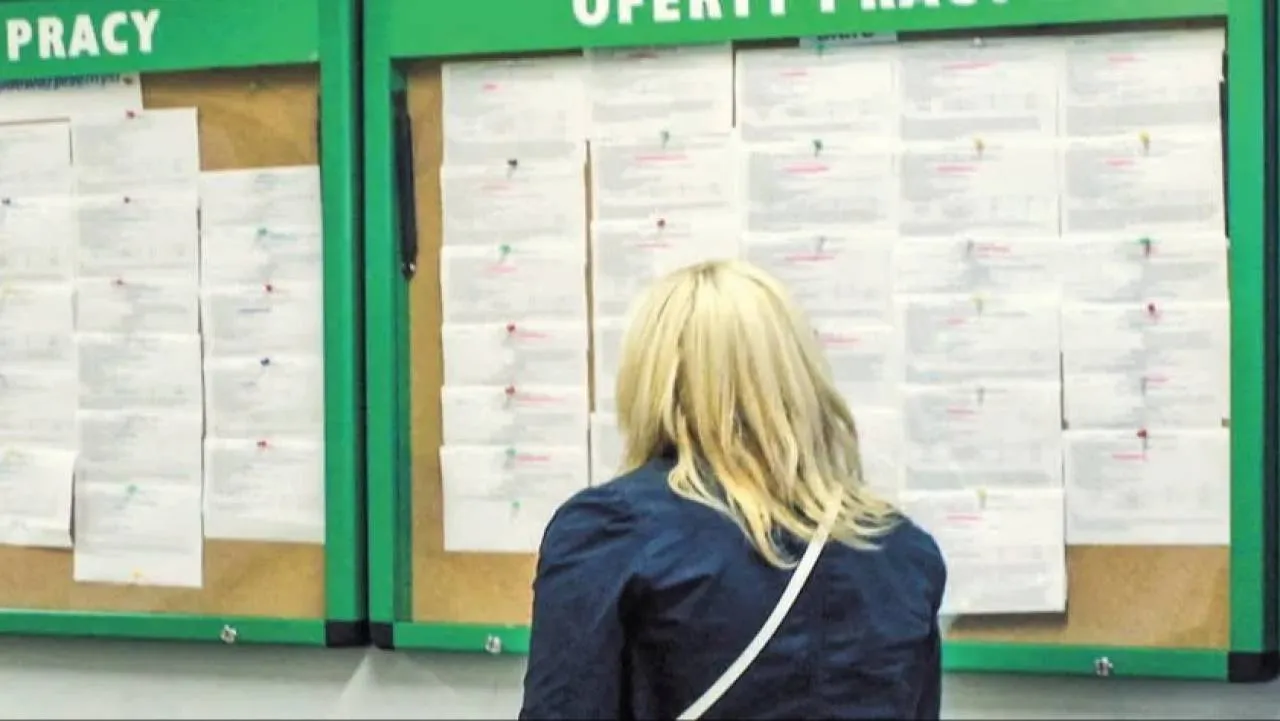 Coraz więcej bezrobotnych Polaków. "My budowaliśmy miejsca pracy, oni je tracą"
