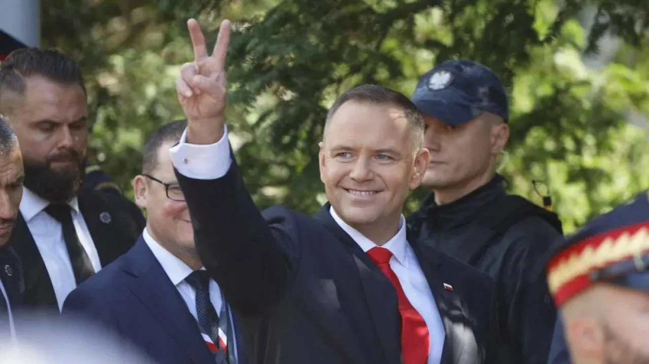 "Hamuje wariactwo rządu Tuska". Marek Jakubiak ocenia 100 dni prezydentury Nawrockiego