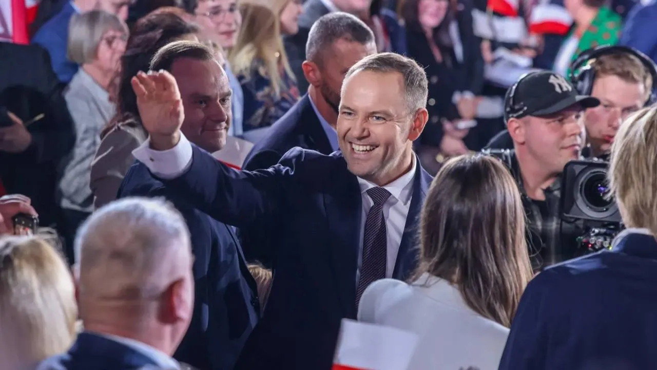 Prezydent Nawrocki zakpił ze spotu KO. "Matematyka się tam nie zgadza"