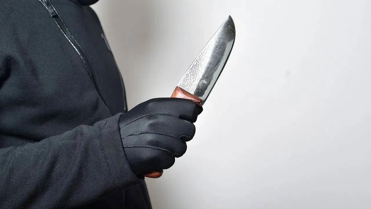 Atak nożem w galerii handlowej. Dramat w przebieralni - ugodzony 14-latek