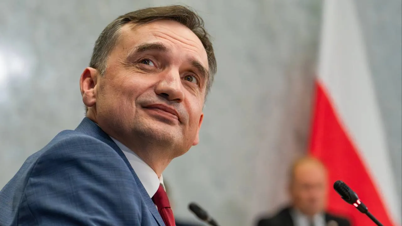 Nie mogą dostać Ziobry, bawią się konwojem. Kaleta: obrzydliwa szopka zemsty politycznej Tuska