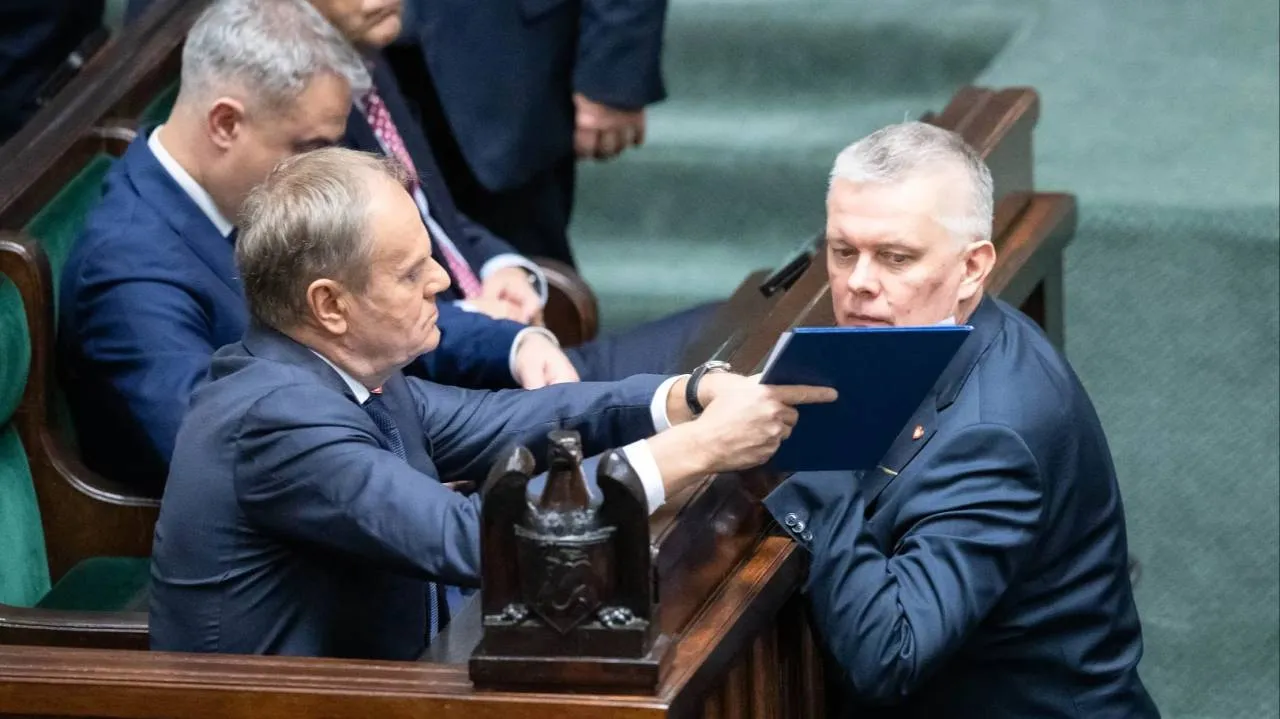 Trzeci rząd Tuska – na drodze do katastrofy. Bilans dwóch lat rządów zatrważa