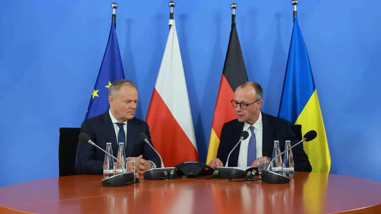 Poseł Razem ostro krytykuje Tuska. "Popełnił głupotę. To było bardzo niemądre"