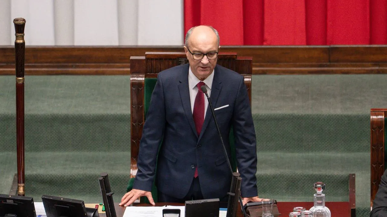 Sytuacja bez precedensu. Czarzasty zachęca do protestów przed Sejmem. Przeciw prezydentowi