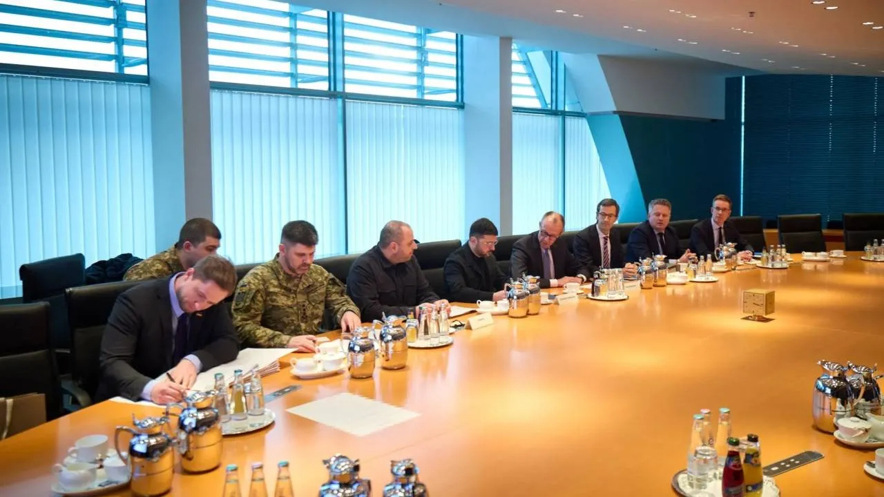 Jakiego pokoju chcą Ukraińcy? Pokazano wyniki sondażu. W Berlinie trwają rozmowy