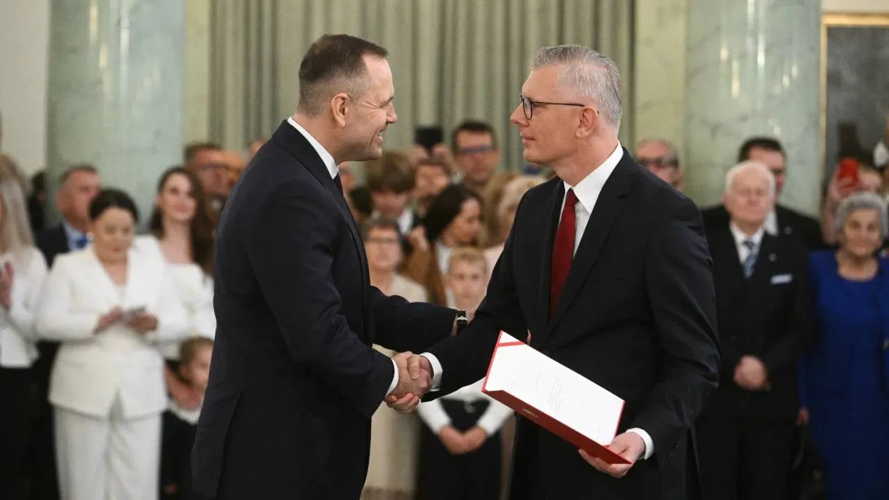 Prezydent Nawrocki o ataku na Cenckiewicza. "Nowa rzeczywistość, a metody wciąż te same"