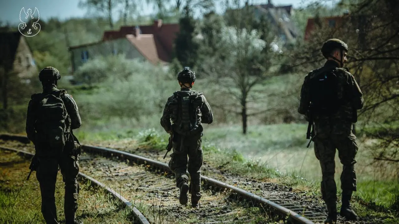 W trzy tygodnie ujawniono 401 groźnych incydentów na torach. Co na to rządzący...?