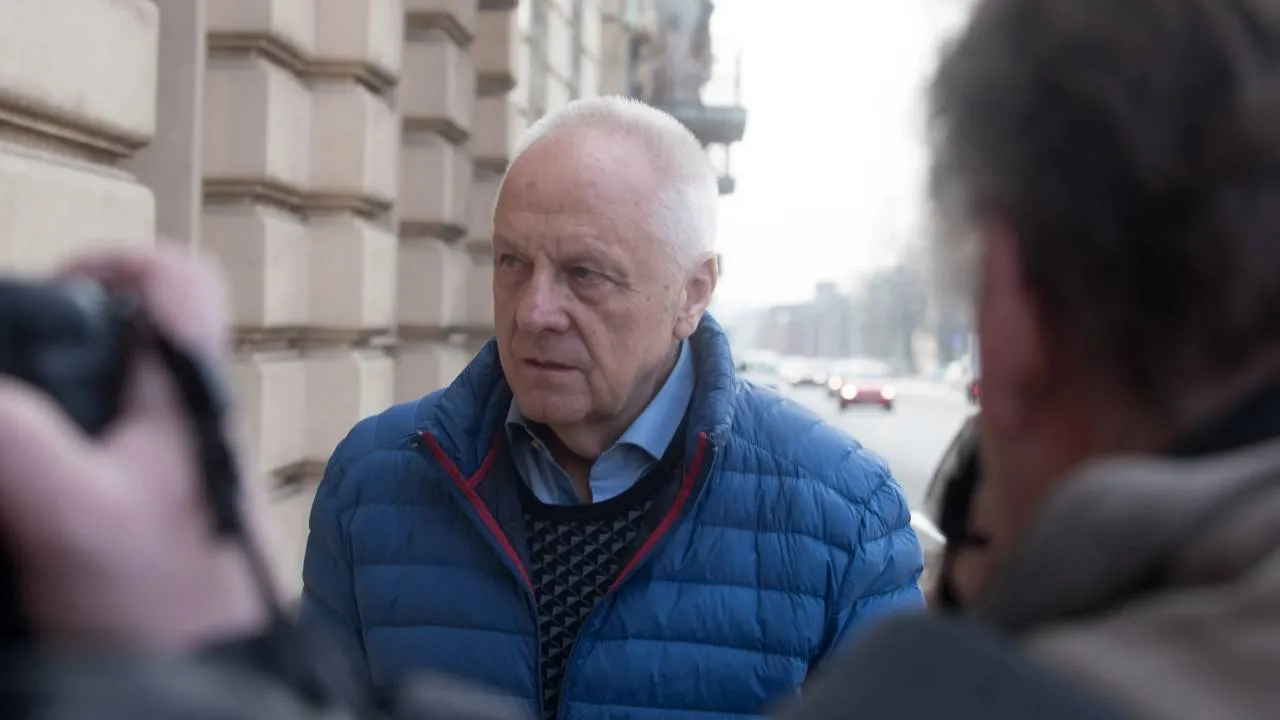 Niesiołowski obraża i szokuje. Naprawdę powiedział to o spotkaniu Tuska z Putinem