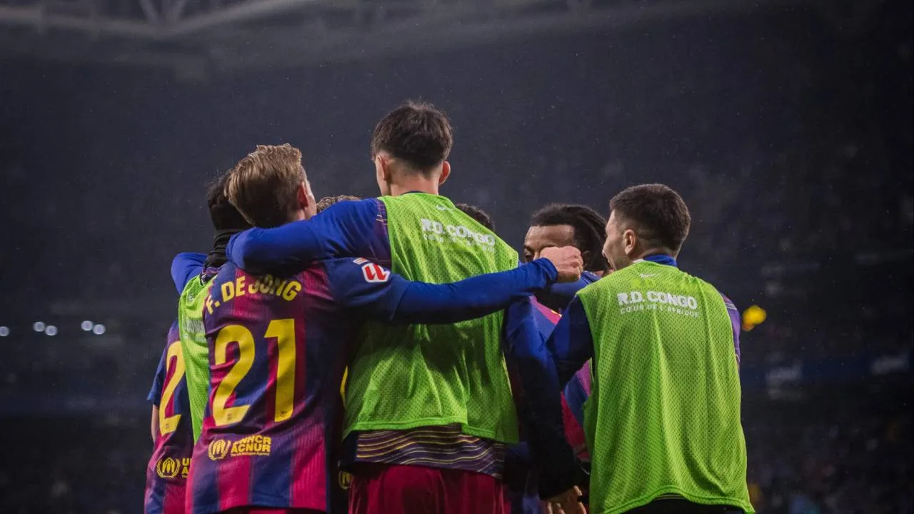 FC Barcelona z derbowym zwycięstwem. Robert Lewandowski przypieczętował wygraną [WIDEO]