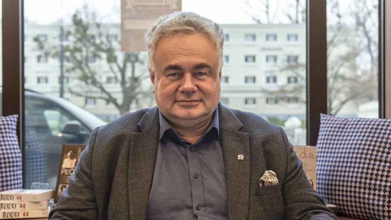 Histeria po wpisie Sakiewicza. "Tusk chyba naprawdę uwierzył, że ktoś go wsadzi do helikoptera"