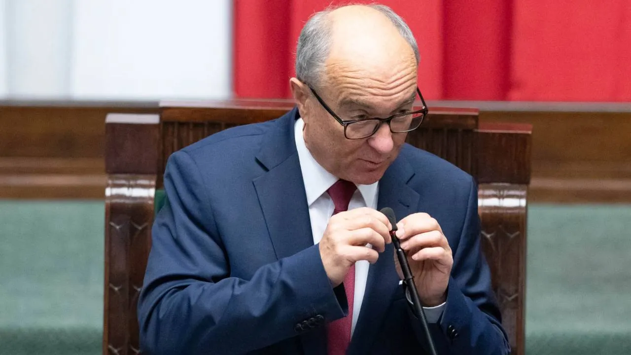 Czarzasty twierdzi, że... nigdy nie był komunistą. "Jak to nie jest stary komuch, to kto nim jest?" [WIDEO]