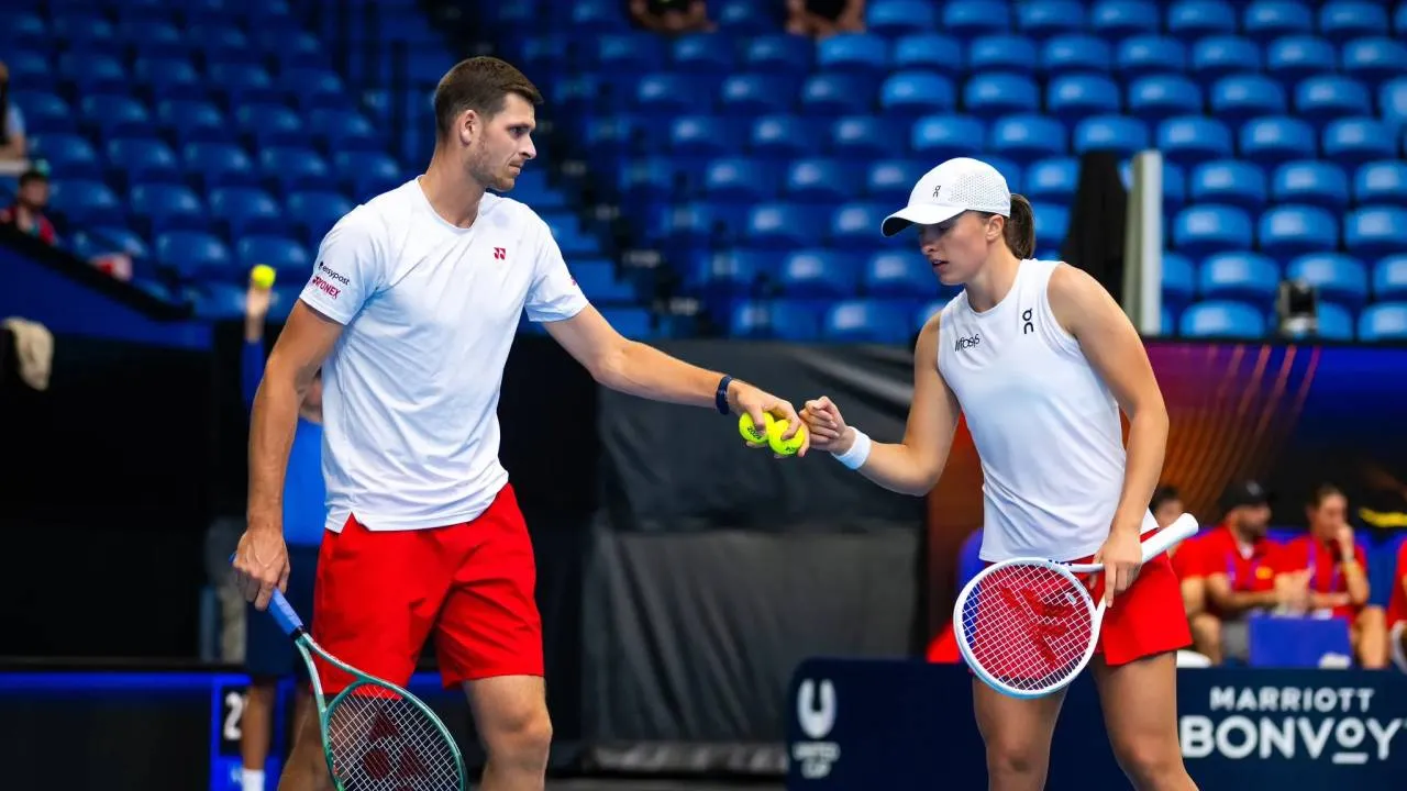Polska rozbiła Holandię! Hubert Hurkacz przypieczętował awans do ćwierćfinału United Cup