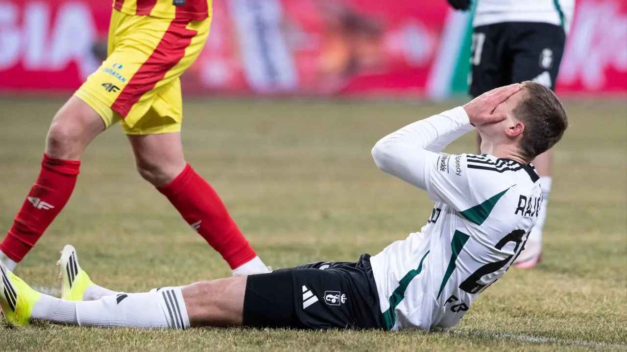 Legia znokautowana w ostatniej minucie. Koszmarny debiut Marka Papszuna