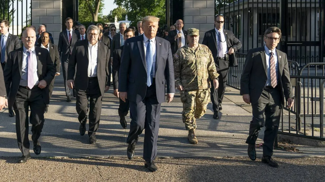 Trumpa randka z historią. Jak prezydent USA buduje swoje dziedzictwo