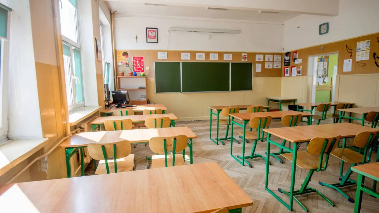 Arktyczne mrozy w Polsce. Ponad 270 szkół zamkniętych