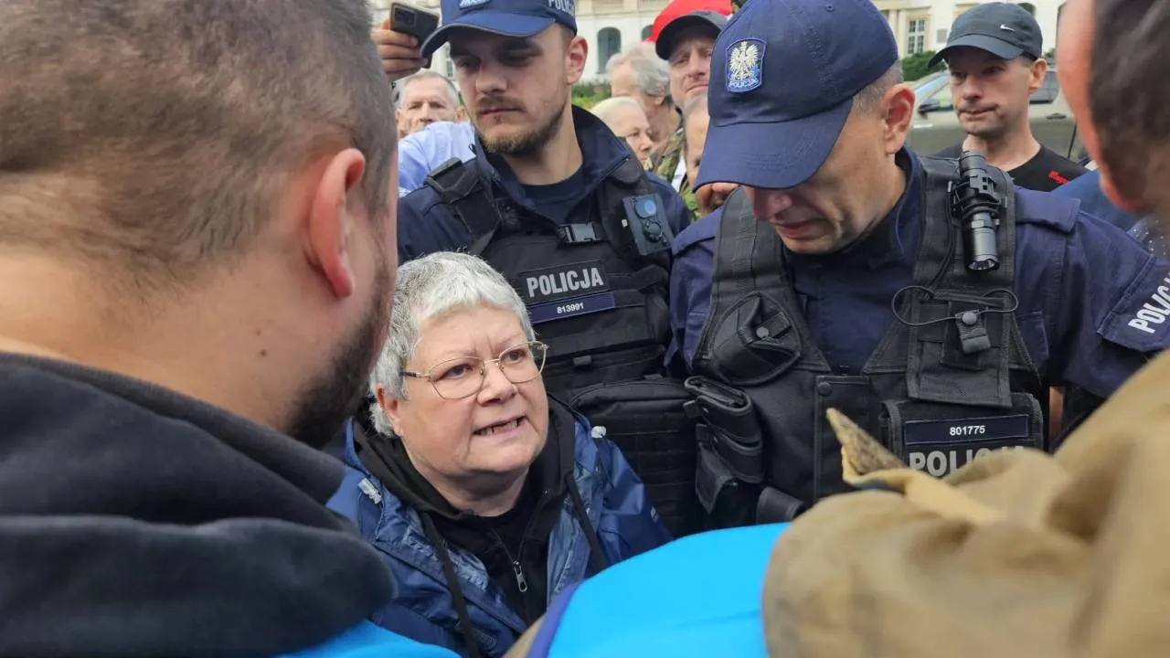 Augustynek nie mogła słuchać o sobie w sądzie. "Łachmyta, gnój faszystowski"