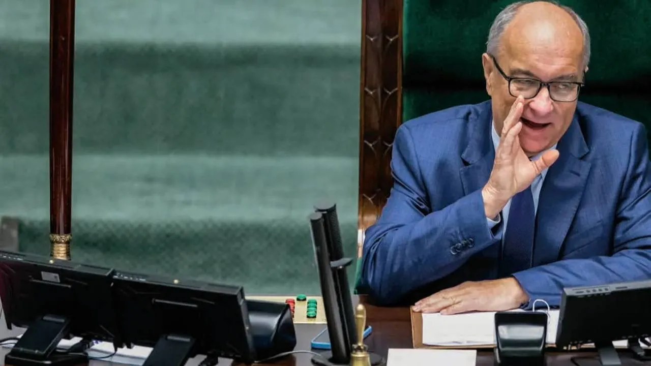 "Czarzasty to funkcjonariusz partyjny, a fotel marszałka przerasta jego kompetencje"