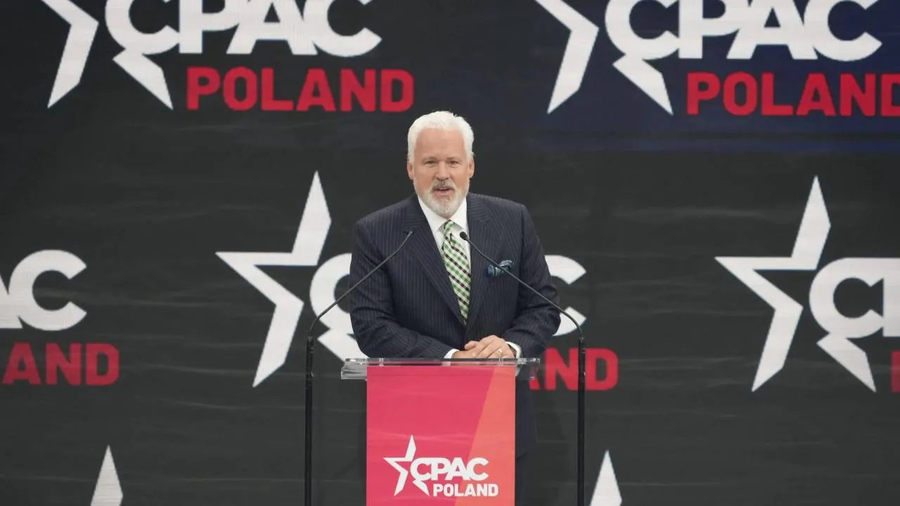 Tusk broni Czarzastego. Do wymiany zdań dołączył szef CPAC. I pisze o próbach uciszenia