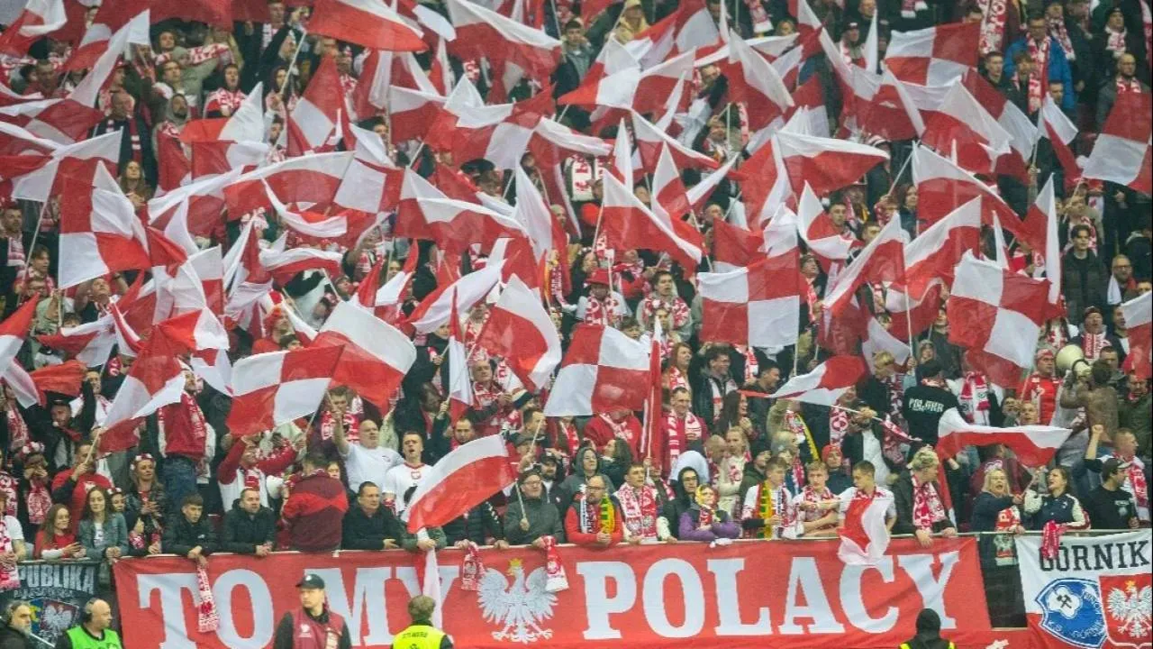 PZPN i kibice. Ks. Jarosław Wąsowicz w „Gazecie Polskiej”: Związek nie odpuszcza...