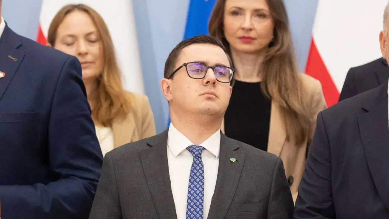 Motyka atakuje prezydenta i mówi o „klepaniu po mordach”. Komentujący bezlitośni dla ministra