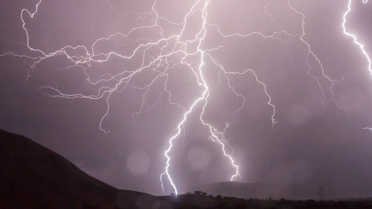 Załamanie pogody i burze w części kraju [PROGNOZA]