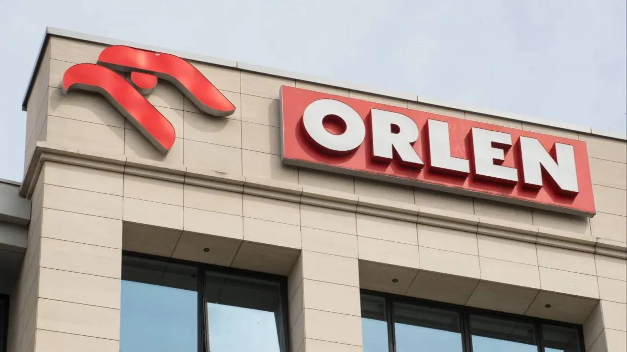 Tusk chwali się wynikami Orlenu: "Wystarczy nie kraść". Spadła lawina komentarzy