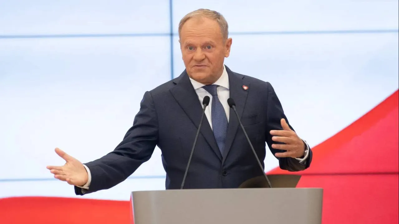 Kto dzwonił do Tuska ws. SAFE? Posłowie PiS z kontrolą w KPRM [WIDEO]