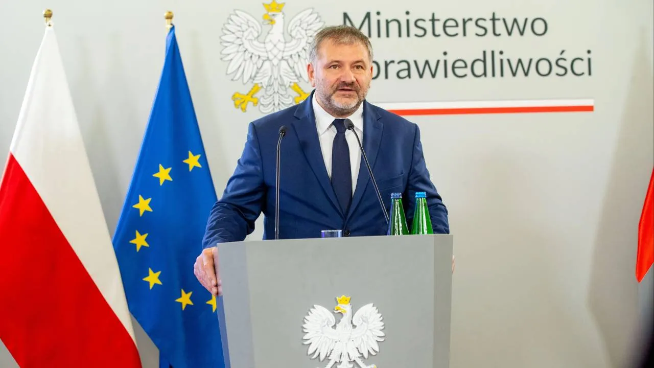 Sondaż o zmianach Żurka. Najwięcej Polaków mówi jedno [SZCZEGÓŁY]