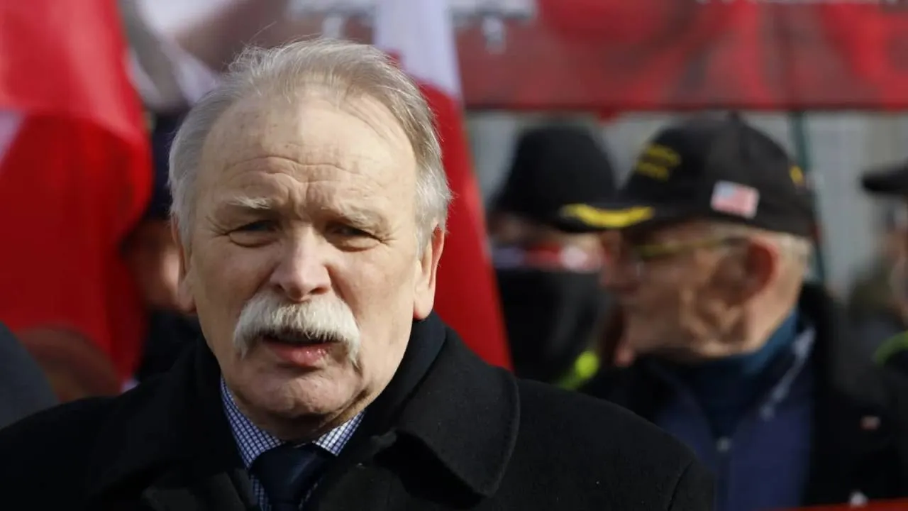 Żurek poluje na Adama Borowskiego. "Nie będę się chował, nie będę uciekał. Stawię czoła temu bezprawiu"