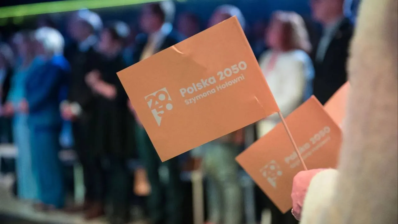 Polska 2050 zmieniła nazwę - na Polska 2050. Są już pierwsze kpiny ze strony koalicjantów