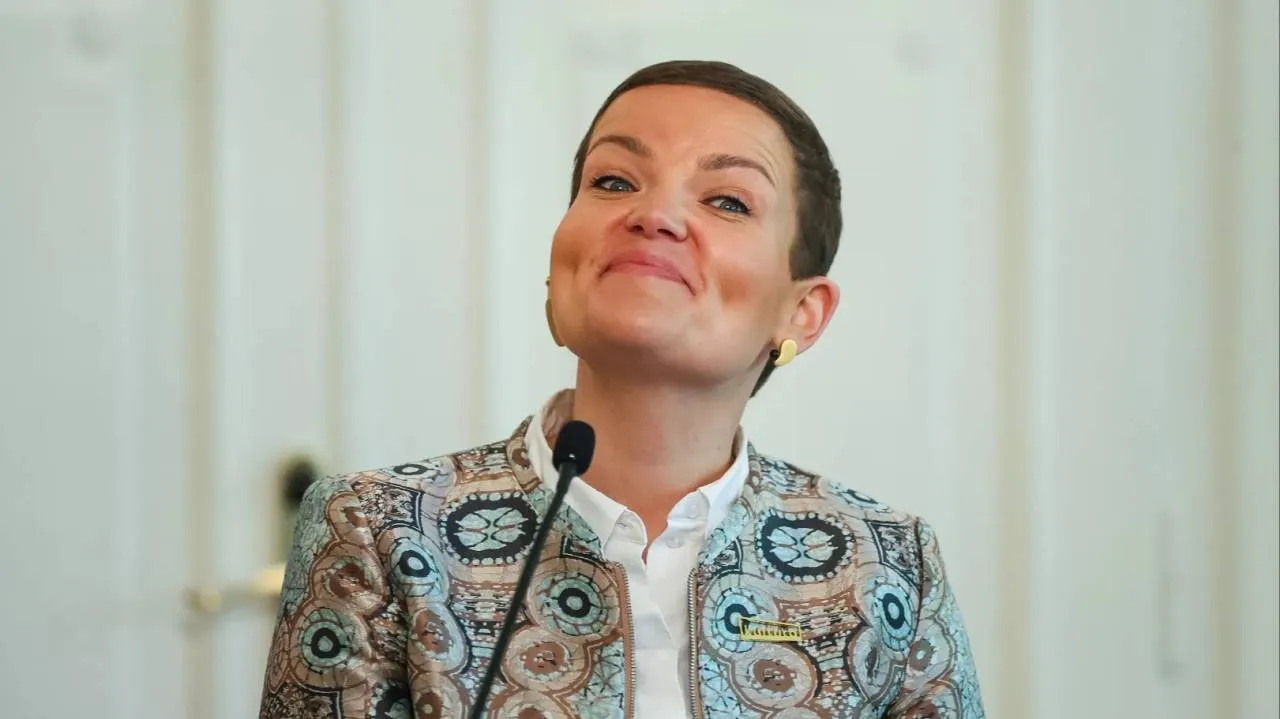 Wulgaryzmy na grupie Polski 2050. "Mam to po tacie" - "tłumaczy" minister kultury