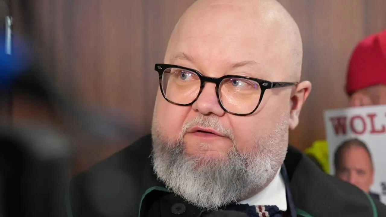 Incydent na sali sądowej. "Pełnomocnik Giertycha pojawił się na sali, choć nie jest stroną"