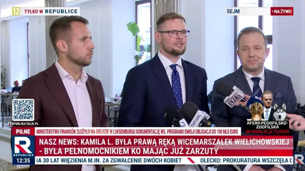 Konferencja posłów PiS
