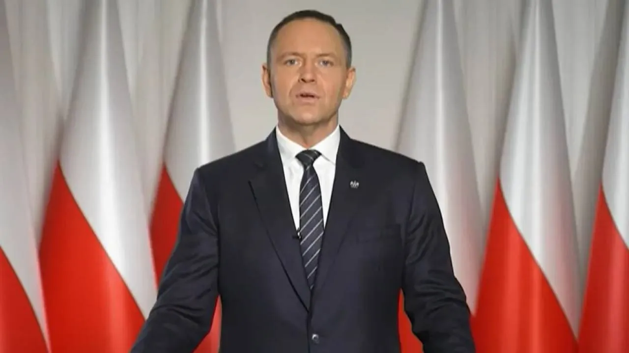 Pięć ustaw z podpisem prezydenta. Wśród nich przepisy dotyczące Polaków walczących po stronie Ukrainy