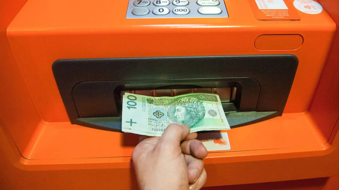 Banki donoszą do skarbówki. Wystarczy jedna niecodzienna wpłata