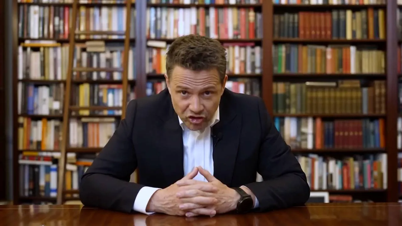 Trzaskowski ubolewa nad zachowaniem Nawrockiego. Zapomniał, jak jego ochroniarze poturbowali dziennikarza?