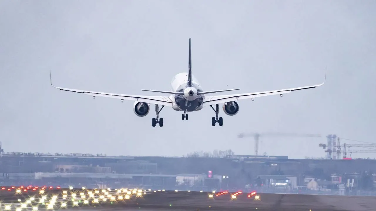 Ograniczenia w ruchu lotniczym. Komunikat Dowództwa Operacyjnego