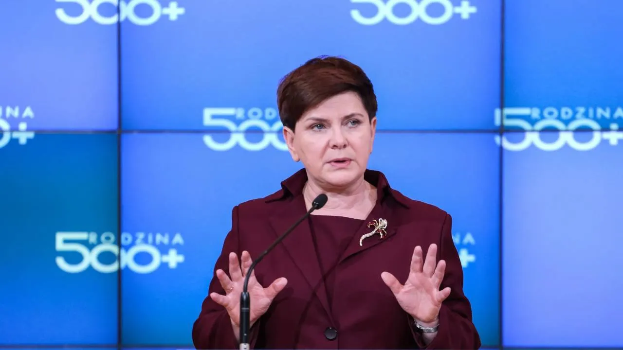 Dokładnie 10 lat temu wystartowało "500 plus". Szydło: Projekt budził wściekły sprzeciw partii Tuska