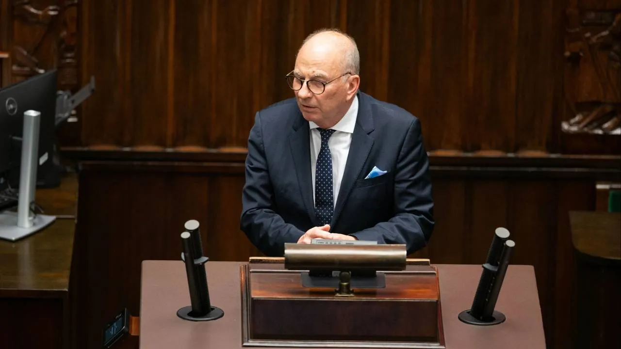 Poseł KO chciał uderzyć w polskie apteki. Pod dyktando lobbystów